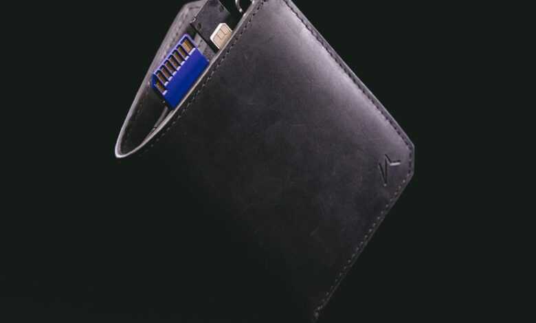 kaizen wallet, black leather wallet, slim wallet, crazy horse leather, minimalist wallet